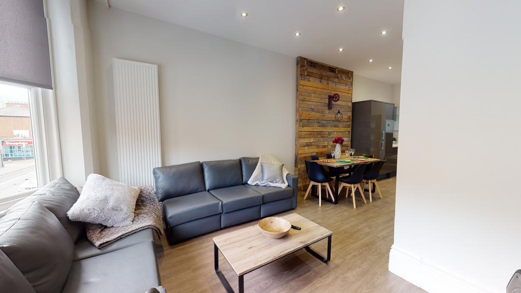 House in Nottingham - View 5