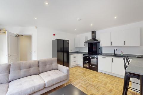 1 bedroom in a house share to rent, Lenton Boulevard, Nottingham NG7