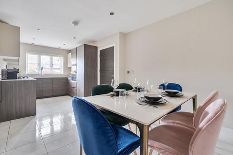 4 bedroom semi-detached house for sale, Elmore Drive, Harrow