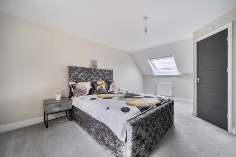 4 bedroom semi-detached house for sale, Elmore Drive, Harrow