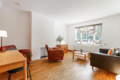 3 bedroom flat for sale, Gordon Grove, London, SE5