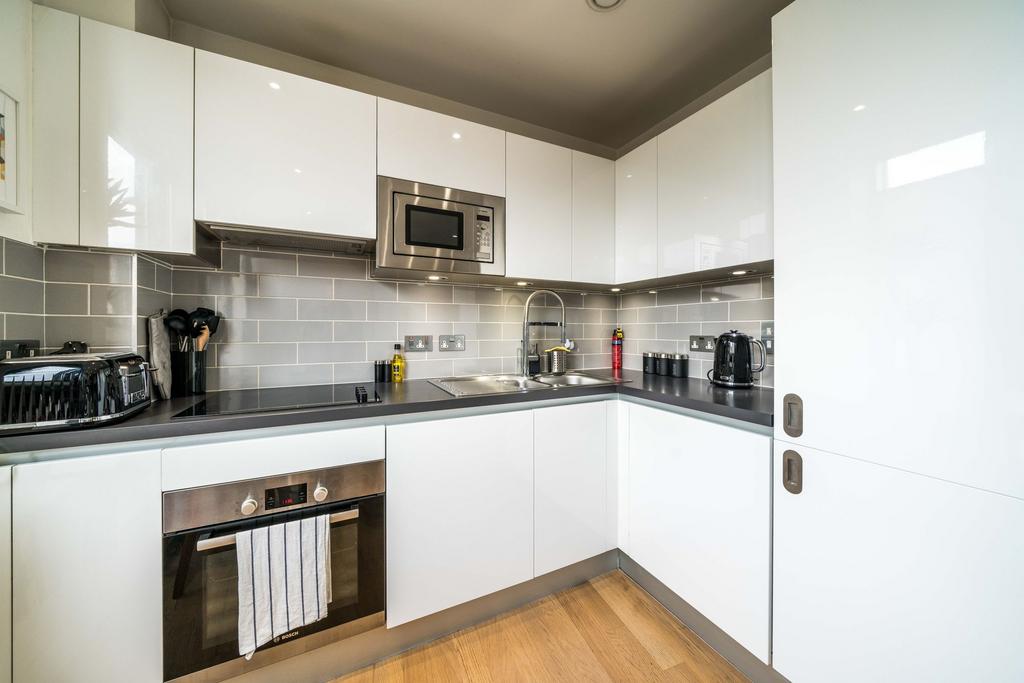 Apartment in London - View 3