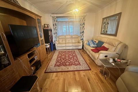5 bedroom semi-detached house for sale, Great West Road, Hounslow, TW5