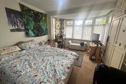 5 bedroom semi-detached house for sale, Great West Road, Hounslow, TW5