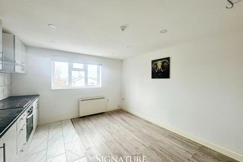 1 bedroom flat to rent, Launceston Road, Liskeard House Launceston Road, LE18