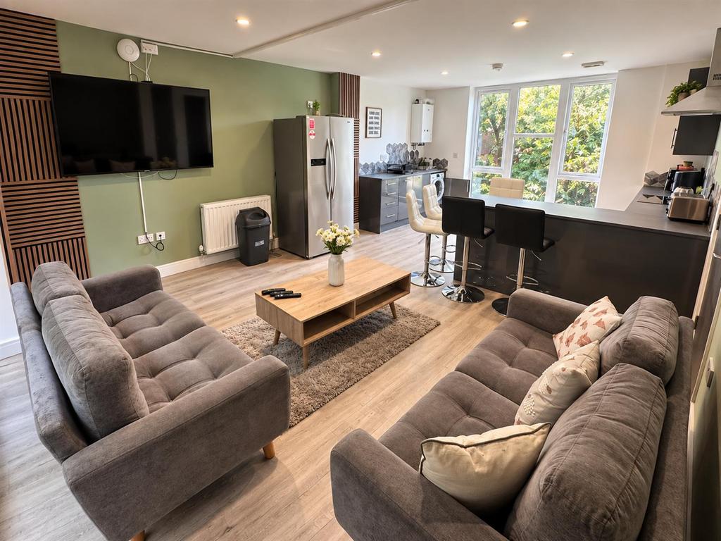 Apartment in Nottingham - More