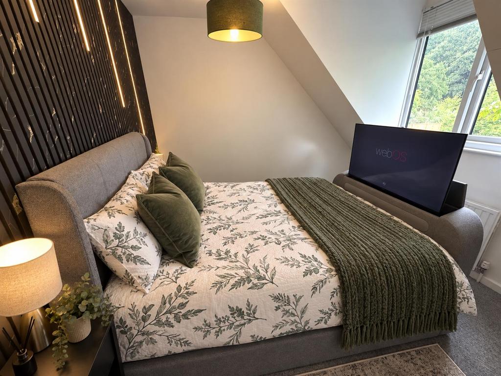 House in Nottingham - More