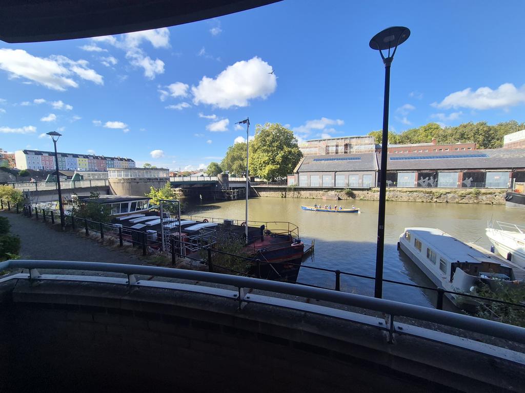 Apartment in Bristol, City of Bristol - More