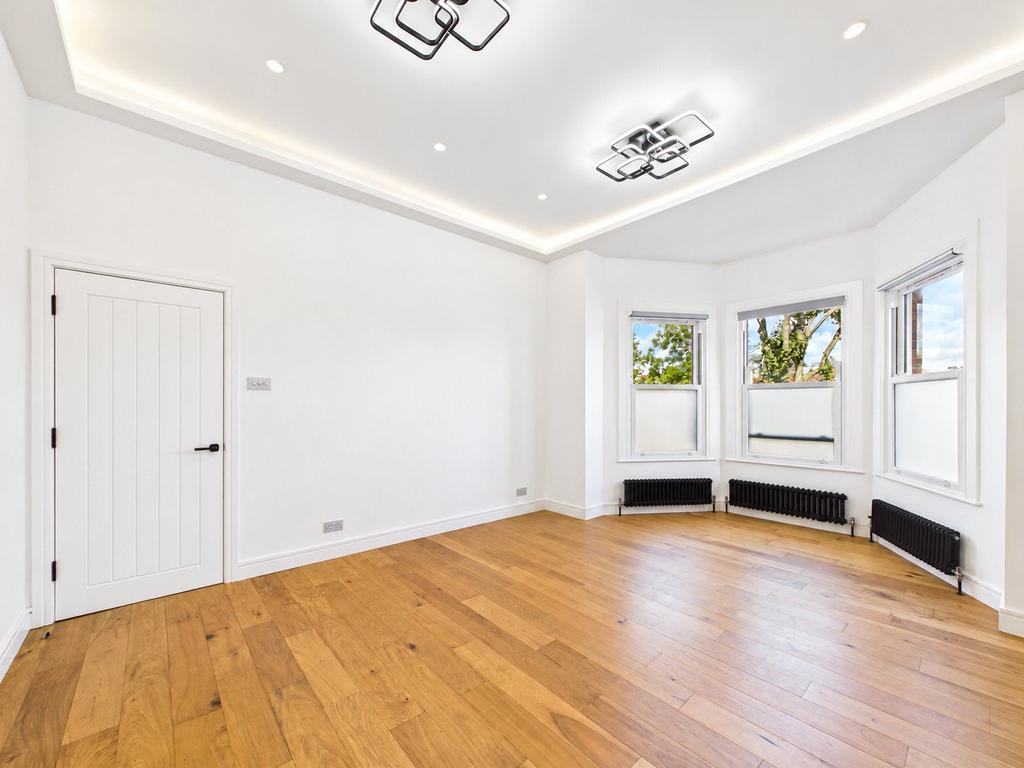 Apartment in London - View 3