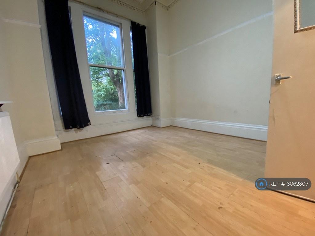 Apartment in Liverpool - View 2