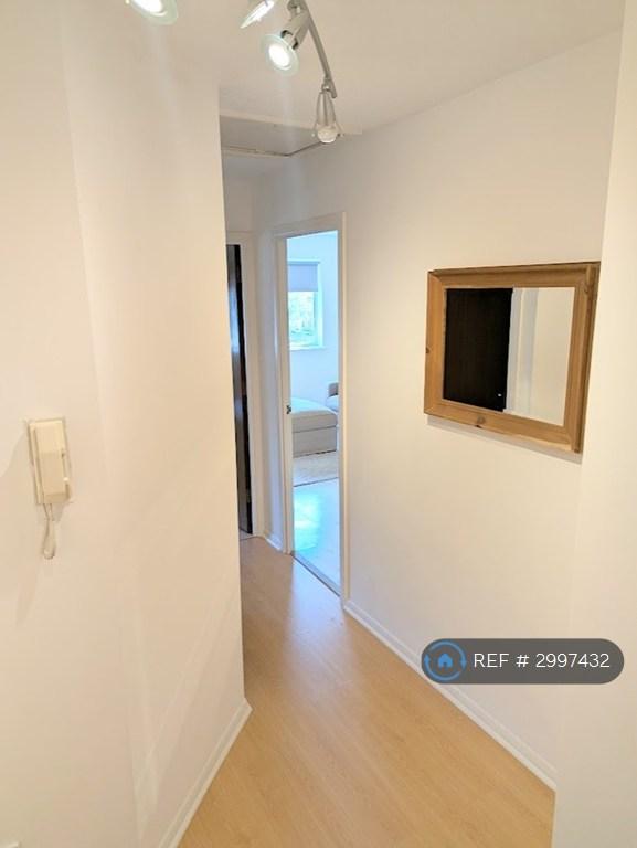 Apartment in London - View 2