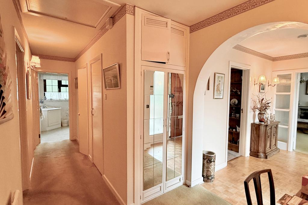 House in Ringwood - View 5