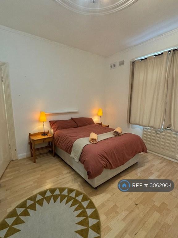 Apartment in London - View 3