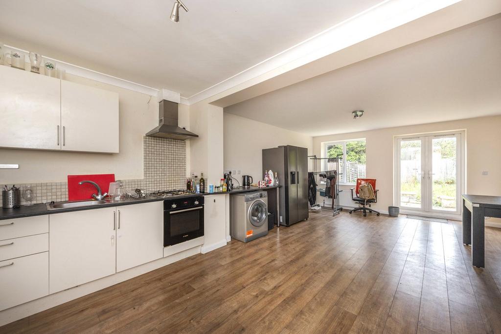House in Hounslow - View 3