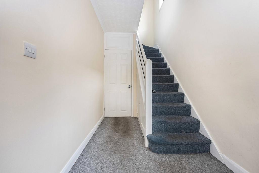 House in Hounslow - More