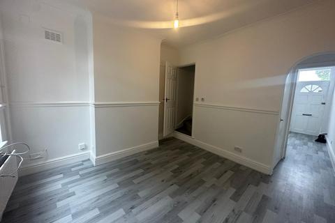 2 bedroom terraced house to rent, Moss Street, Derby, DE22