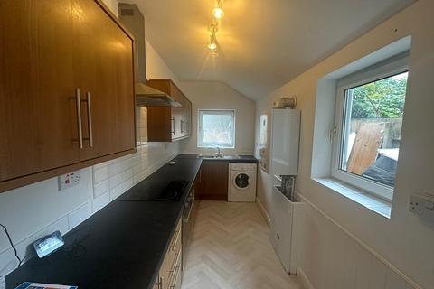 2 bedroom terraced house to rent, Moss Street, Derby, DE22