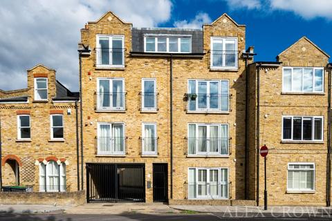 1 bedroom flat for sale, Mount Pleasant Crescent, Crouch Hill
