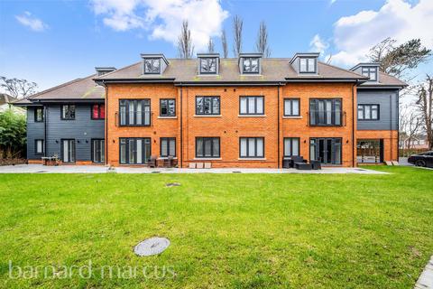 2 bedroom apartment for sale, Salisbury Road, Worcester Park
