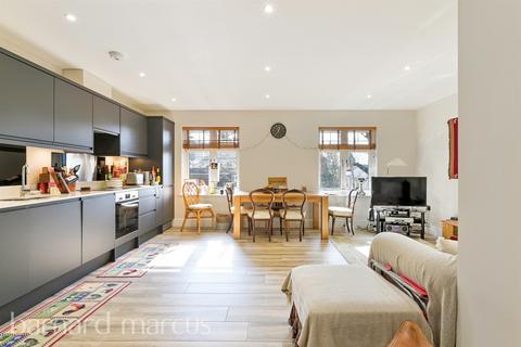 2 bedroom apartment for sale, Salisbury Road, Worcester Park
