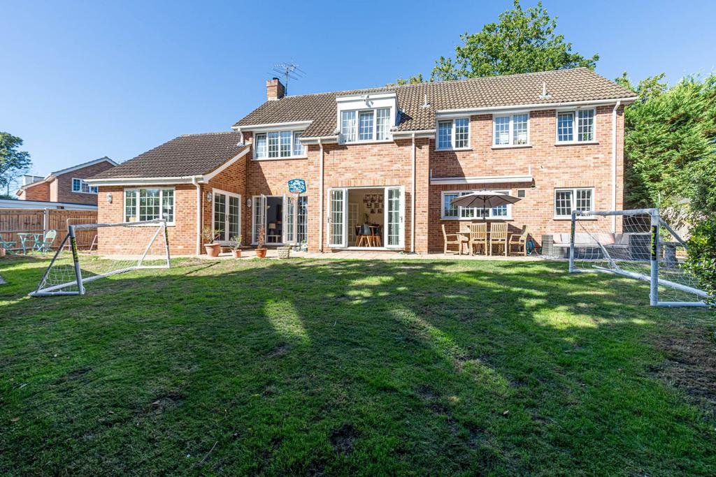 House in Reading - View 2