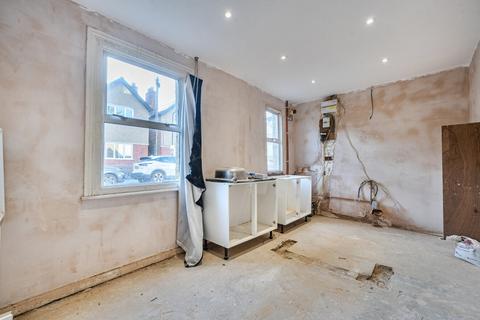 4 bedroom semi-detached house for sale, Raymond Road, Maidenhead, Berkshire