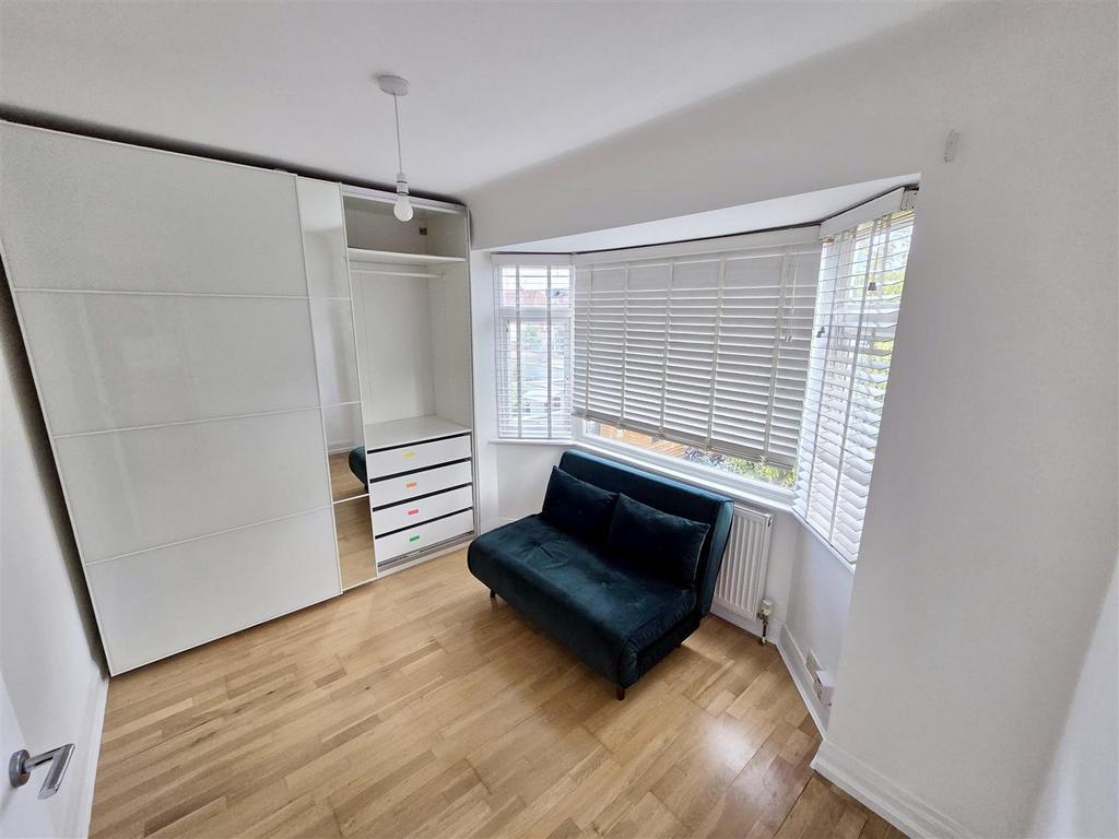 House in Wembley - More
