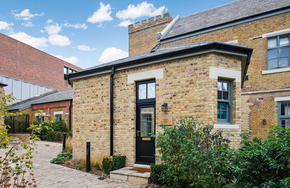 Apartment in London, Springfield Village - View 5
