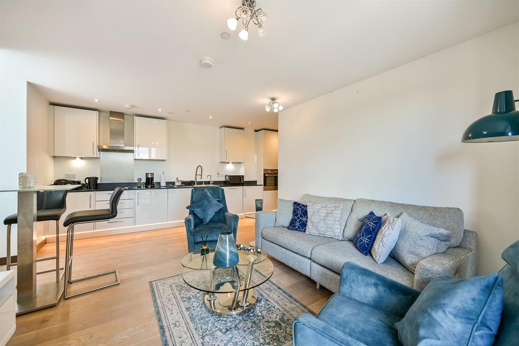 Apartment in Reading - View 2