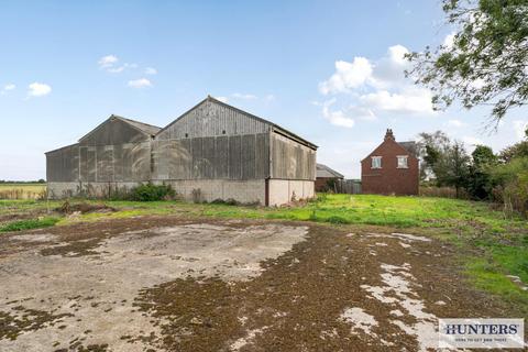 3 bedroom detached house for sale, Snaith Road, Rawcliffe, Goole