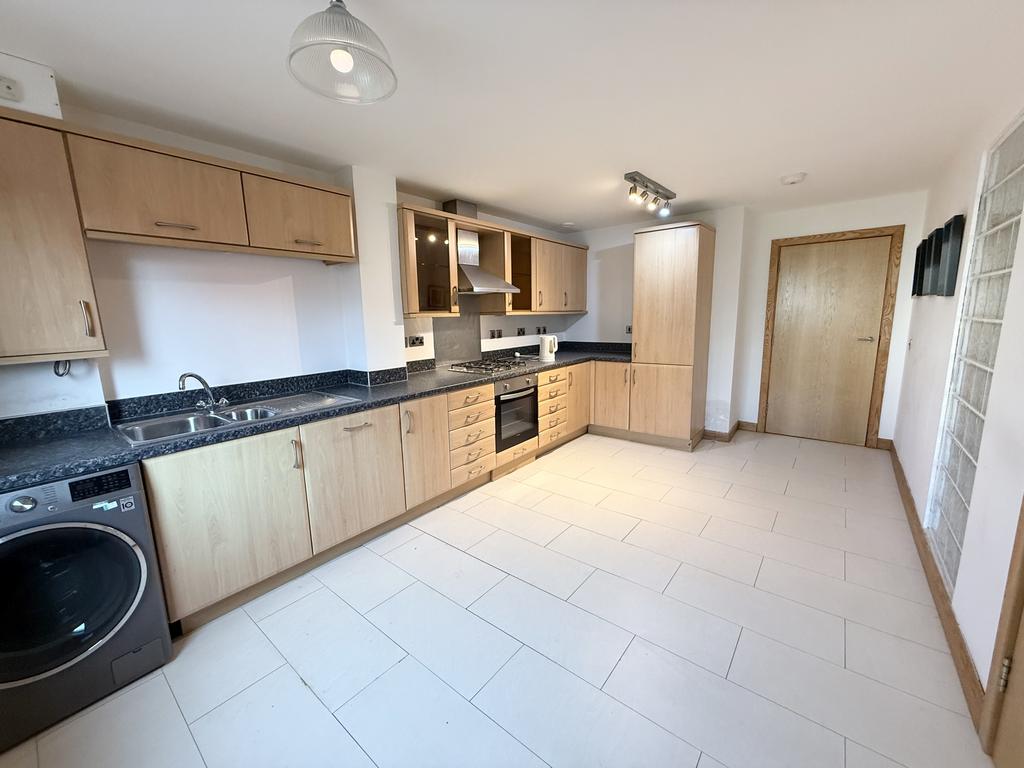 Apartment in Glasgow - More