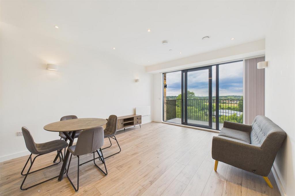 Apartment in Uxbridge - View 2