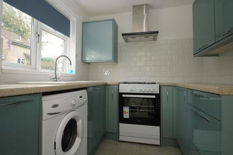 1 bedroom semi-detached house to rent, Woodland Crescent, Creigiau, CF15 9SF