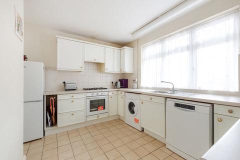 2 bedroom terraced house for sale, Groombridge Close, Welling, DA16