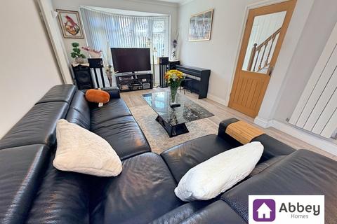 5 bedroom detached house to rent, Westfield Road, Leicester, LE3