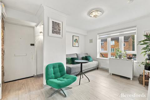 1 bedroom apartment for sale, Frazer Close, Romford, RM1