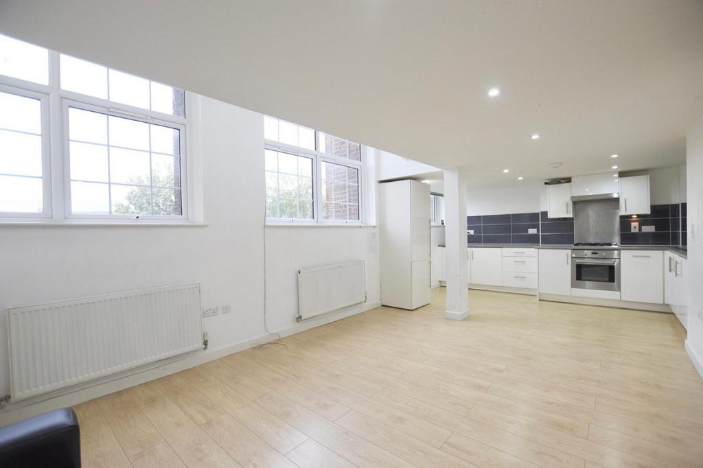 Apartment in London, West Ham - View 2