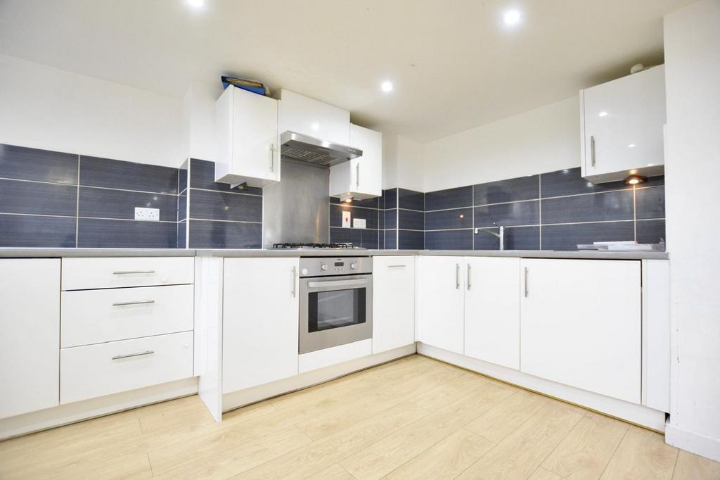 Apartment in London, West Ham - View 3