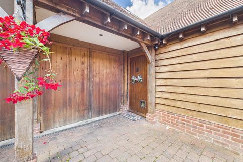 3 bedroom barn conversion to rent, High Street, Oxfordshire OX39