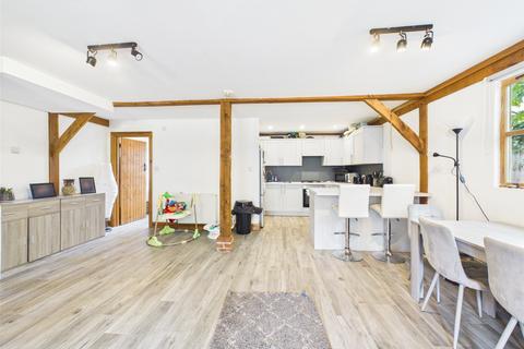 3 bedroom barn conversion to rent, High Street, Oxfordshire OX39