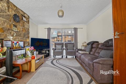 4 bedroom detached house to rent, Huntly Grove, Peterborough PE1