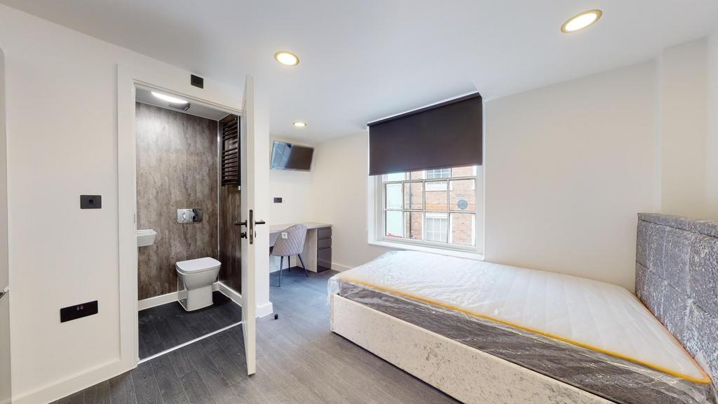Apartment in Nottingham - View 3
