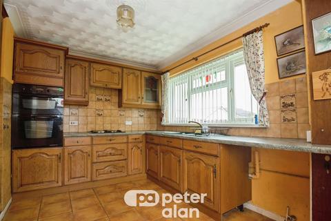 2 bedroom detached bungalow for sale, Caroline Way, New Inn, Pontypool