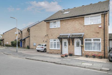 3 bedroom semi-detached house to rent, Stipularis Drive, Hayes, UB4