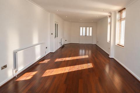 3 bedroom end of terrace house to rent, Grangemouth Road, Coventry CV6