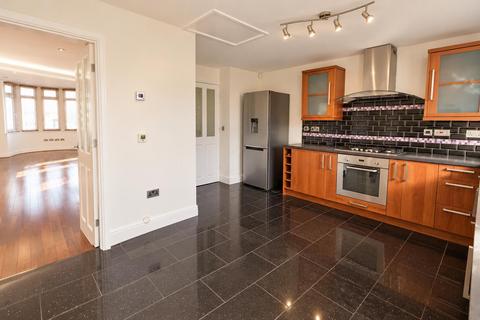 3 bedroom end of terrace house to rent, Grangemouth Road, Coventry CV6