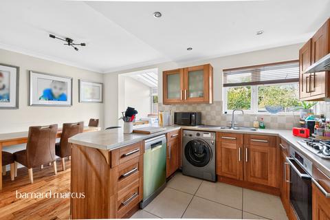 4 bedroom semi-detached house for sale, Braemar Avenue, South Croydon