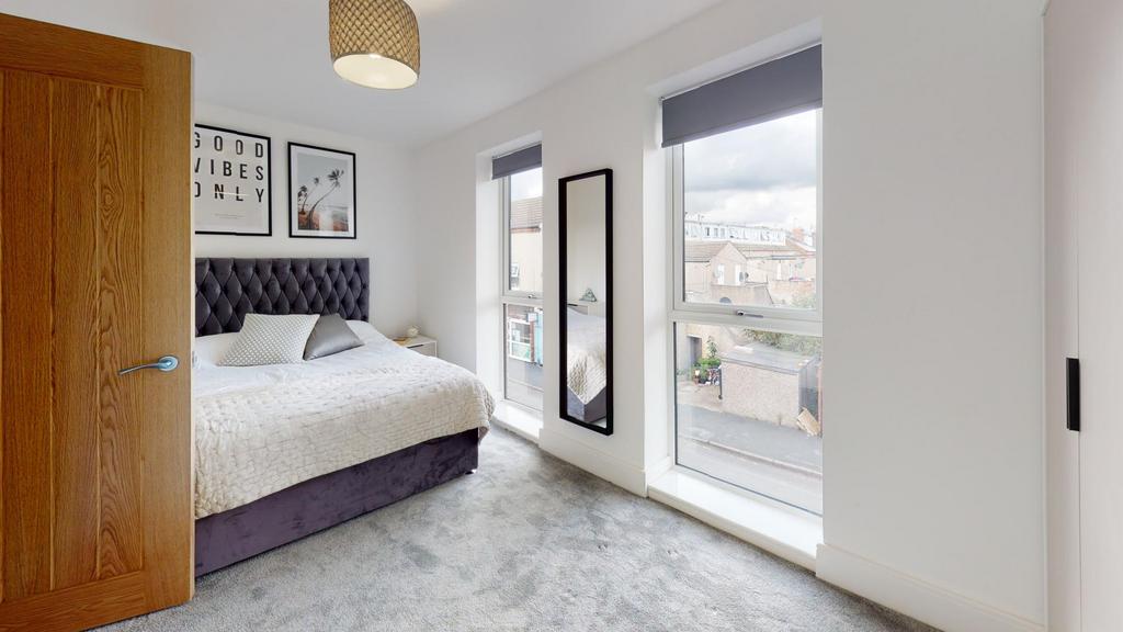 House in Nottingham - View 3