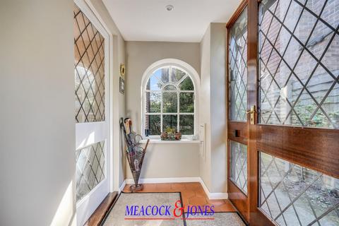 4 bedroom detached house for sale, Shenfield Road, Shenfield, Brentwood