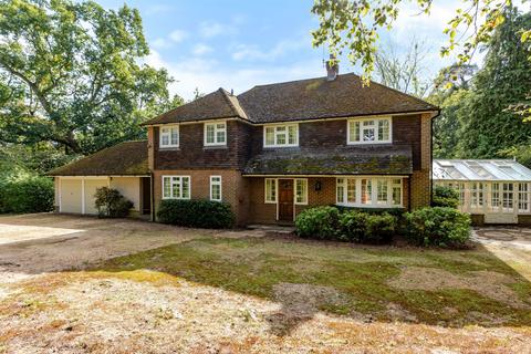 4 bedroom detached house for sale, Ford Lane, Wrecclesham, Farnham, Surrey, GU10